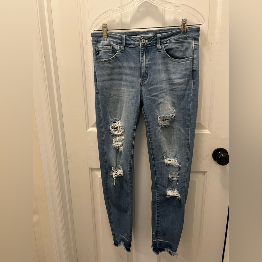 LIKE NEW KanCan Mid-Rise Skinny Ankle Distressed Jeans - Sz 29